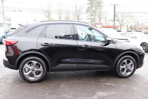 Agate Black Metallic 2025 Ford Escape ST-Line Select