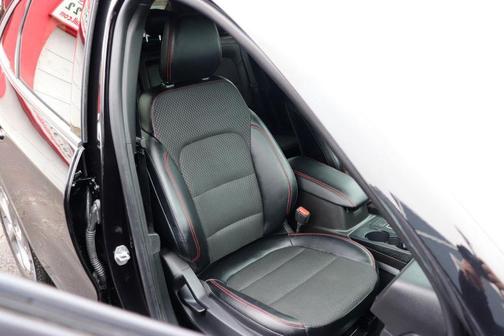 Agate Black Metallic 2025 Ford Escape ST-Line Select