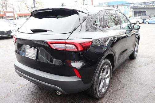 Agate Black Metallic 2025 Ford Escape ST-Line Select
