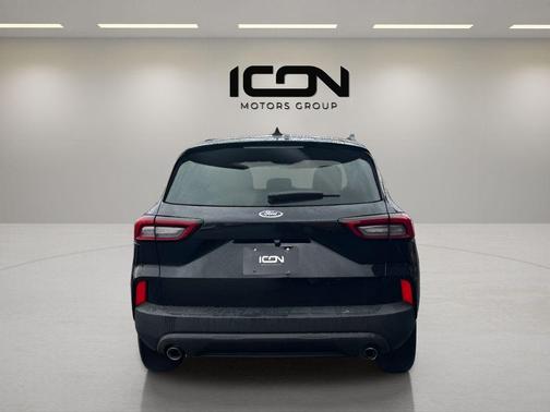 Agate Black Metallic 2025 Ford Escape ST-Line Select