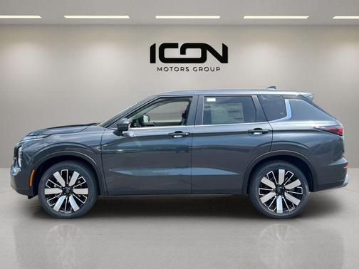 Graphite Gray 2026 Mitsubishi Outlander SE S-AWC