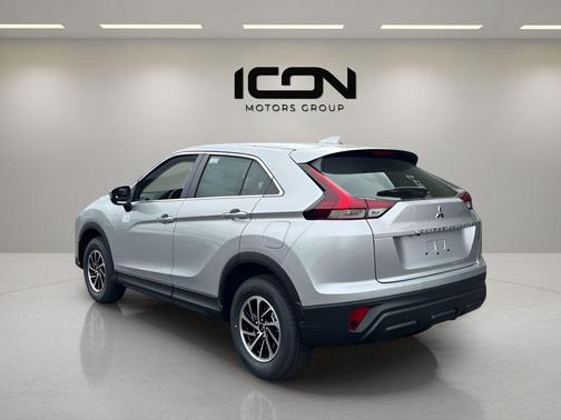Alloy Silver Metallic 2026 Mitsubishi Eclipse Cross ES