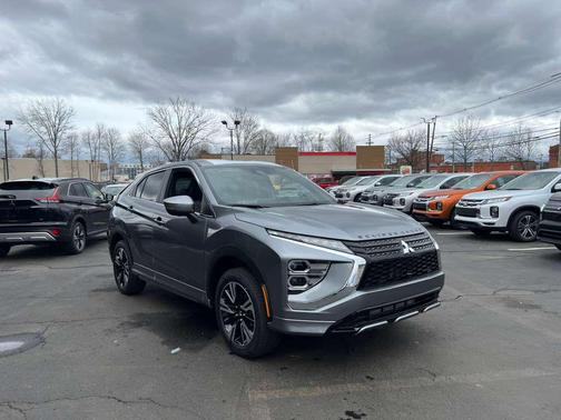 Mercury Gray Metallic 2026 Mitsubishi Eclipse Cross SEL
