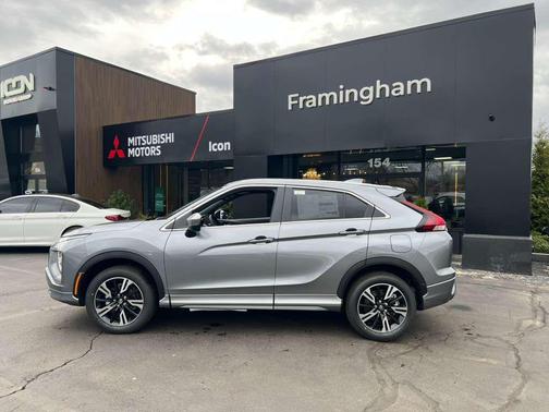 Mercury Gray Metallic 2026 Mitsubishi Eclipse Cross SEL