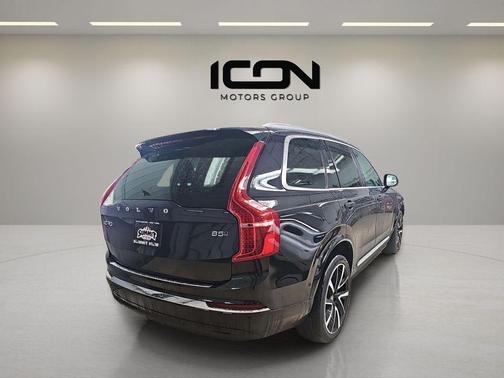 Onyx Black Metallic 2023 Volvo XC90 B5 Plus