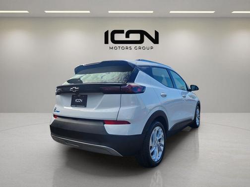 2023 Chevrolet Bolt EUV FWD LT