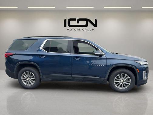 2022 Chevrolet Traverse LT Cloth