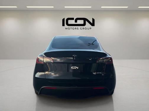 2025 Tesla Model Y Long Range Dual Motor All-Wheel Drive