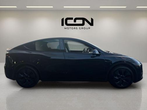 2025 Tesla Model Y Long Range Dual Motor All-Wheel Drive