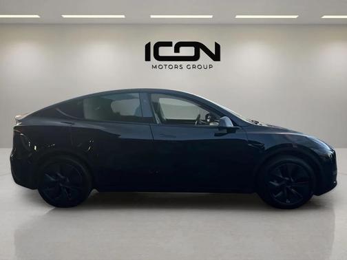 2025 Tesla Model Y Long Range Dual Motor All-Wheel Drive