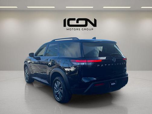 2025 Nissan Pathfinder SV 4WD