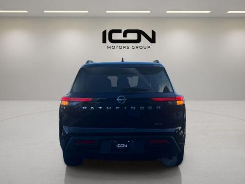 2025 Nissan Pathfinder SV 4WD