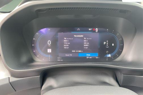 Onyx Black Metallic 2024 Volvo XC40 B5 Core