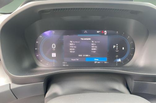 Onyx Black Metallic 2024 Volvo XC40 B5 Core
