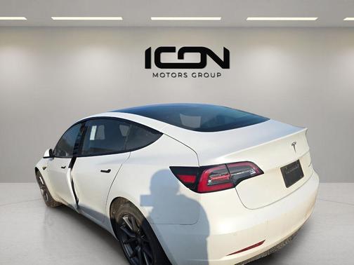 Pearl White Multi-Coat 2021 Tesla Model 3 Long Range