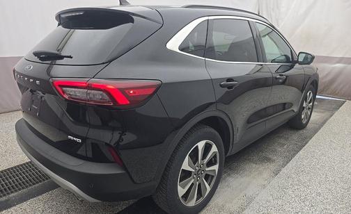Agate Black Metallic 2024 Ford Escape Platinum