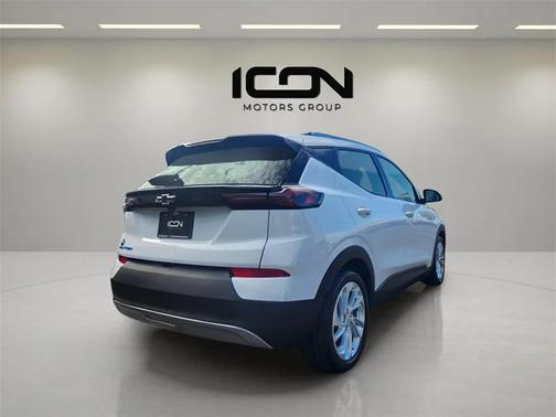 2023 Chevrolet Bolt EUV FWD LT