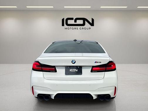 2022 BMW M5 Base