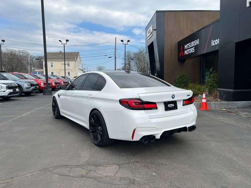 2022 BMW M5 Base