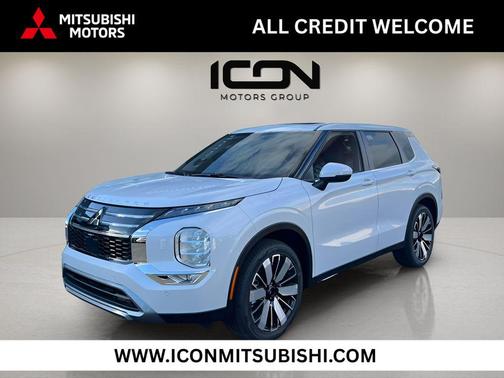 White Diamond 2026 Mitsubishi Outlander SE 2.5 S-AWC