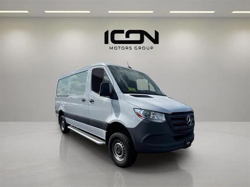 2022 Mercedes-Benz Sprinter 2500 Standard Roof