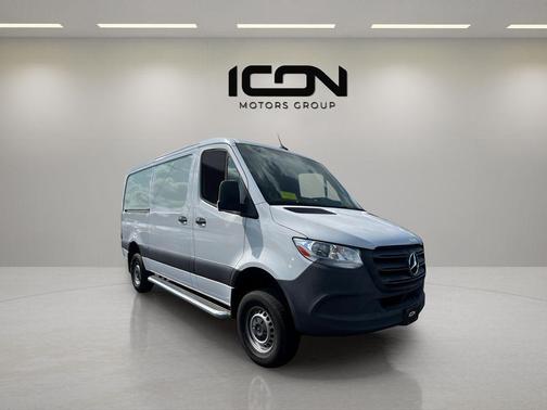 2022 Mercedes-Benz Sprinter 2500 Standard Roof