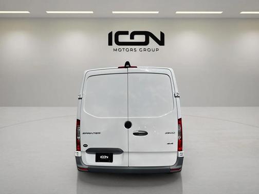 2022 Mercedes-Benz Sprinter 2500 Standard Roof