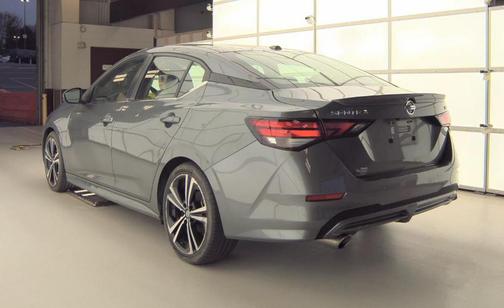 Gun Metallic 2022 Nissan Sentra SR