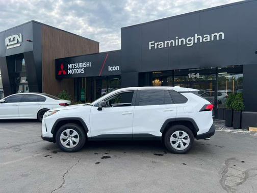 Ice Cap 2024 Toyota RAV4 LE