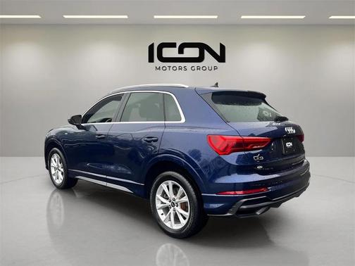 2022 Audi Q3 45 S line Premium