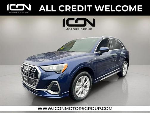 2022 Audi Q3 45 S line Premium