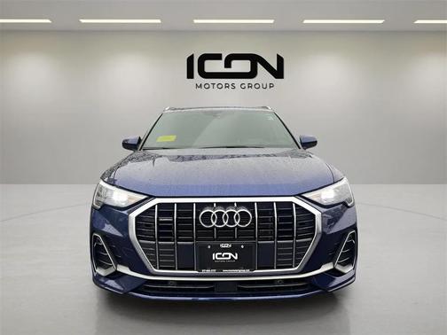 2022 Audi Q3 45 S line Premium