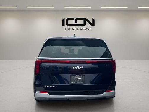 Deep Chroma Blue 2025 Kia Carnival LXS