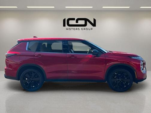Red Diamond 2026 Mitsubishi Outlander LE S-AWC
