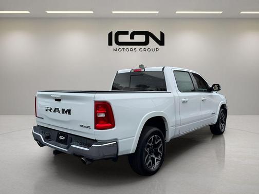 Bright White Clearcoat 2026 RAM 1500 Laramie