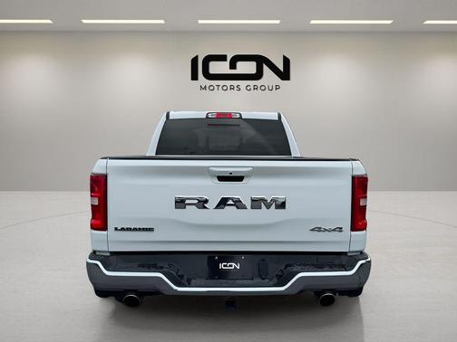 Bright White Clearcoat 2026 RAM 1500 Laramie