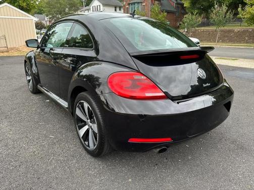 2012 Volkswagen Beetle Base