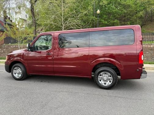 2012 Nissan NV Passenger NV3500 HD S V8