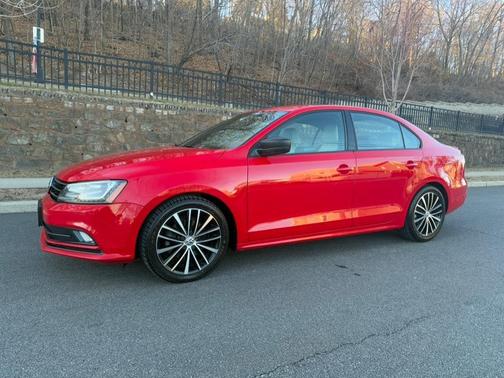 2016 Volkswagen Jetta 1.8T Sport
