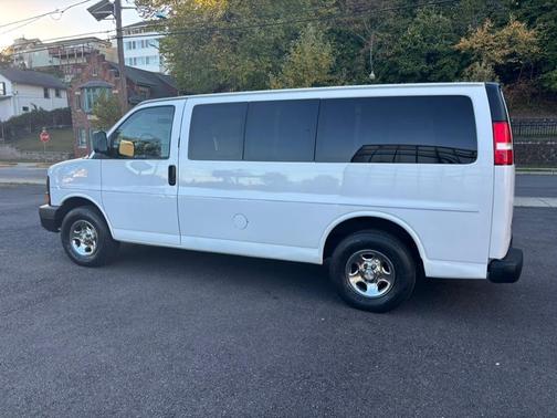 2007 Chevrolet Express 1500 Base