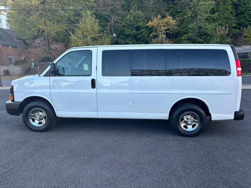 2007 Chevrolet Express 1500 Base