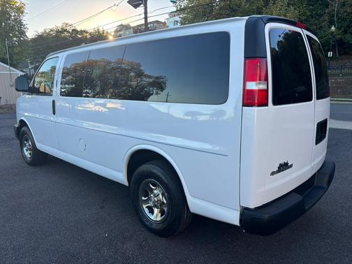 2007 Chevrolet Express 1500 Base