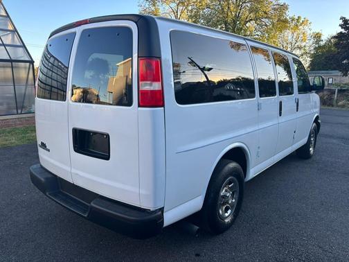 2007 Chevrolet Express 1500 Base