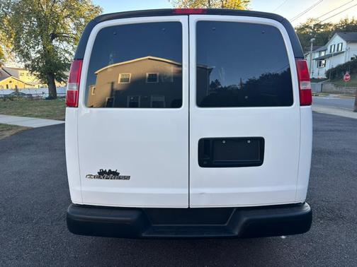 2007 Chevrolet Express 1500 Base