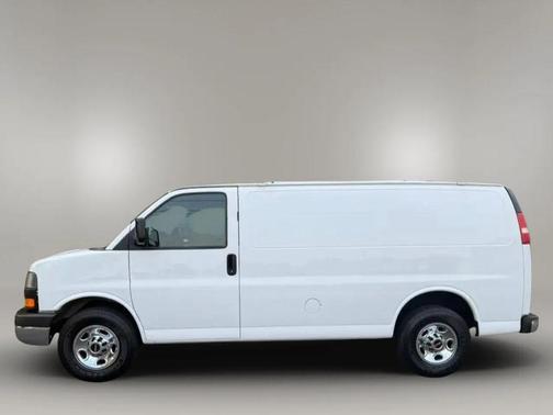 2014 GMC Savana 2500 Work Van