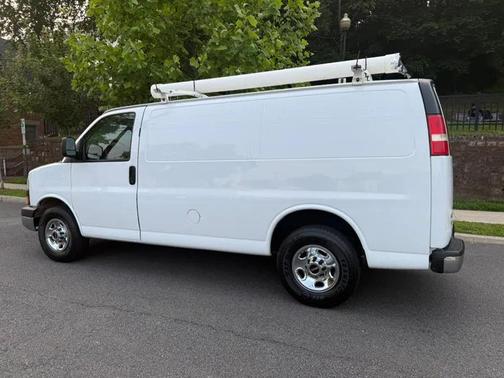 2014 GMC Savana 2500 Work Van