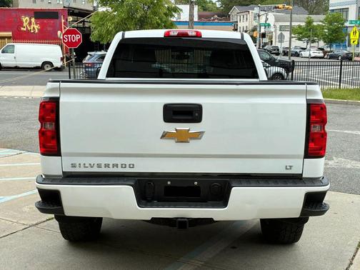 Summit White 2017 Chevrolet Silverado 1500 2LT