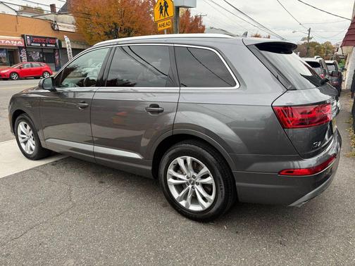 2019 Audi Q7 55 Premium