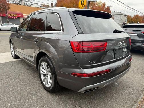 2019 Audi Q7 55 Premium