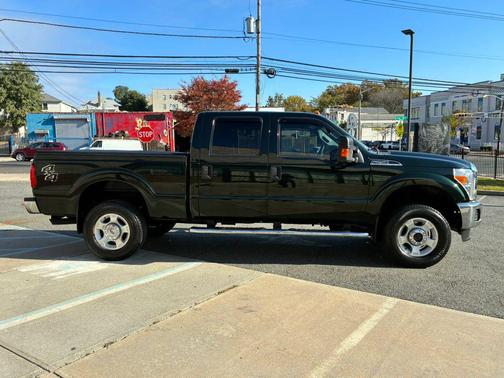 Green Gem Metallic 2014 Ford F-250 XLT